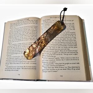 Hammered Metal Irridecent BOOKMARK